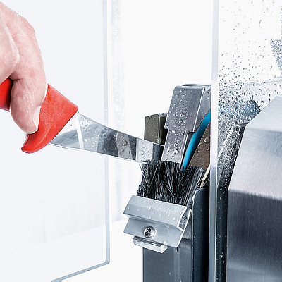 Grinding device Grinding device