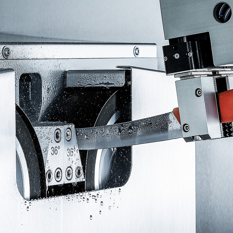 KNECHT Sharpening robots