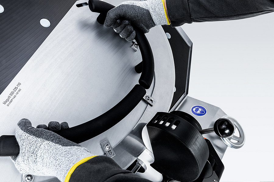 Sharpening Machine for Sickle-shaped Knives A 400